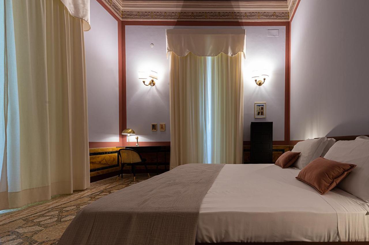 Bed and Breakfast Palazzo Francesco Grassi Aradeo Экстерьер фото