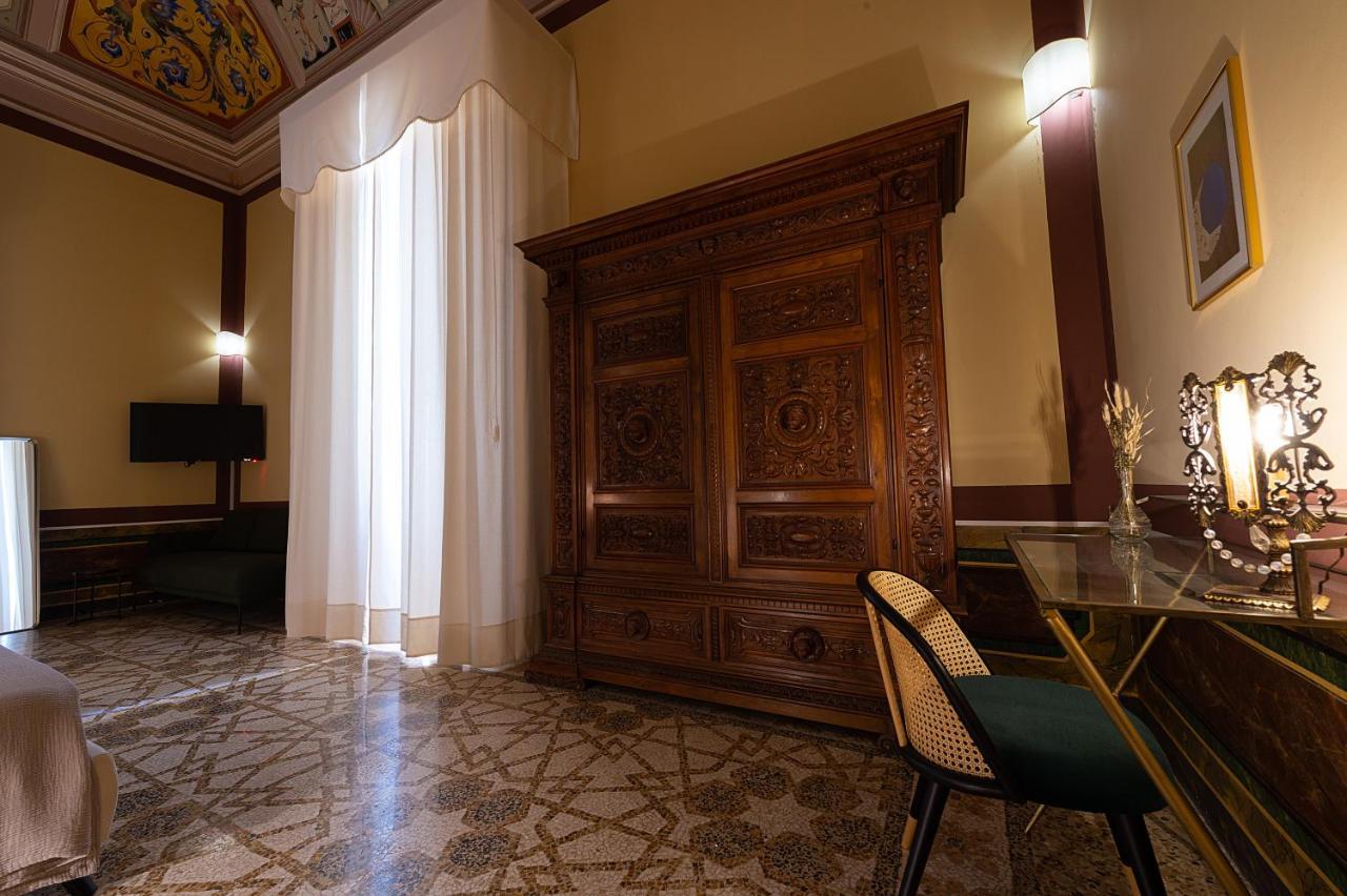 Bed and Breakfast Palazzo Francesco Grassi Aradeo Экстерьер фото