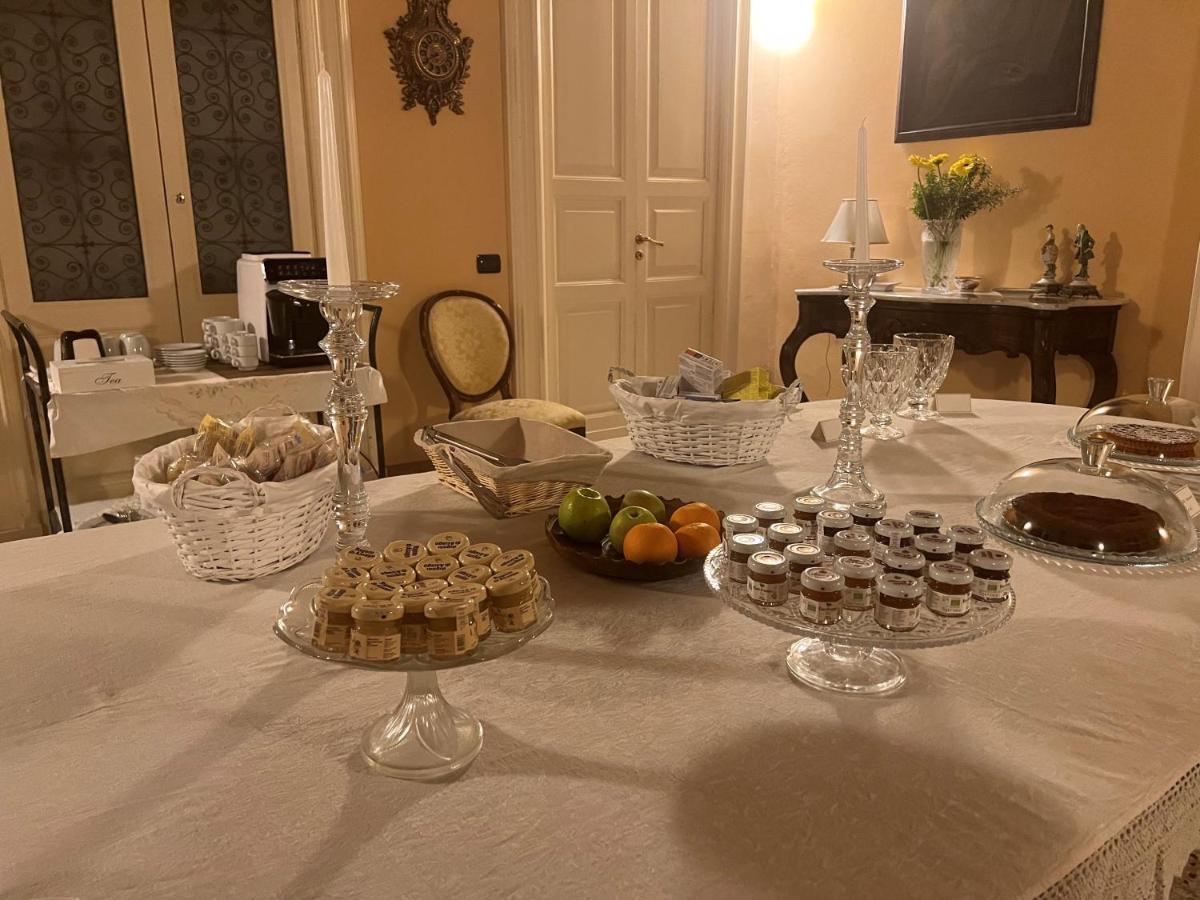 Bed and Breakfast Palazzo Francesco Grassi Aradeo Экстерьер фото